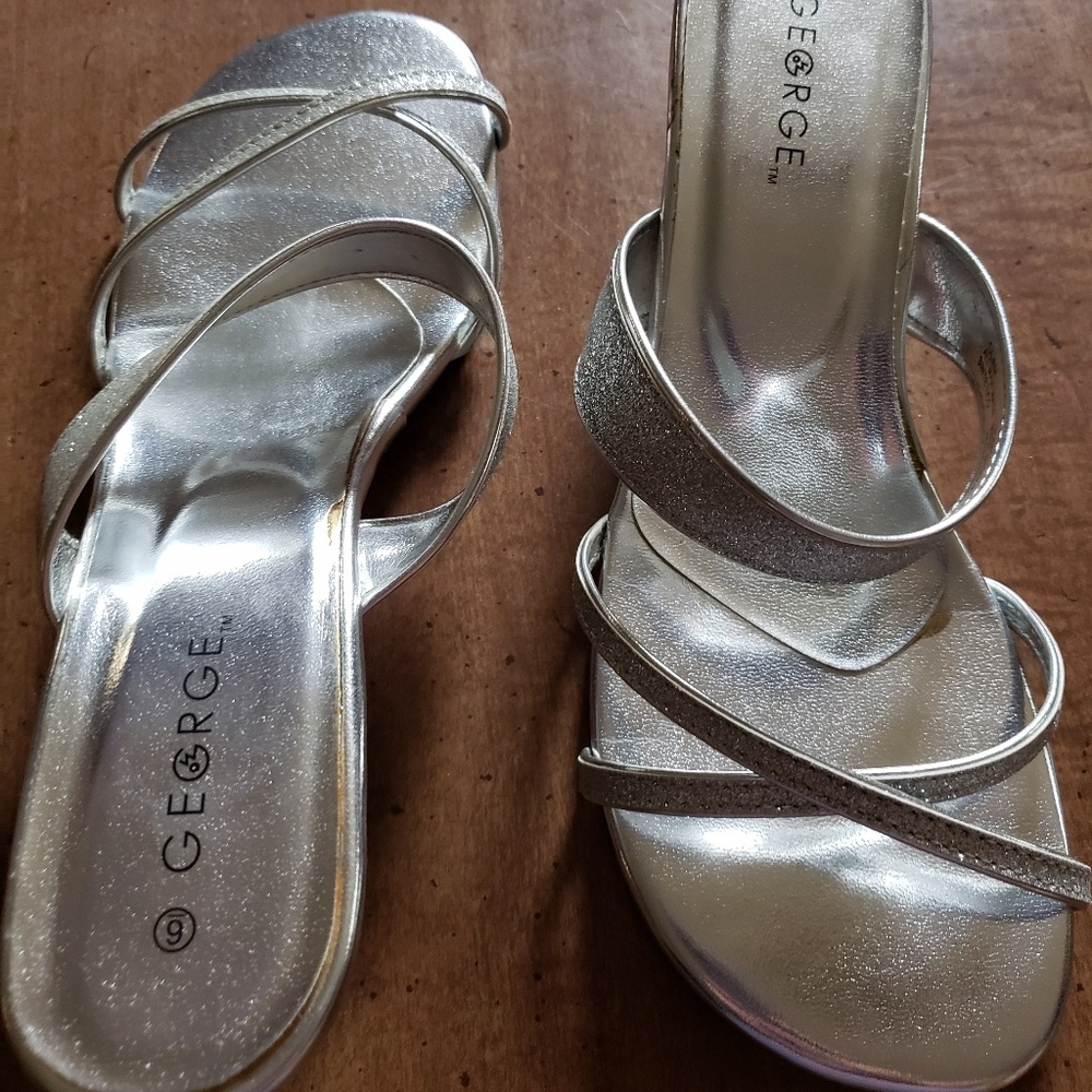 Silver small heal fancy sandal size 6